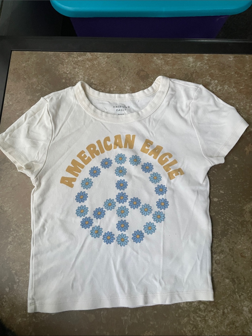 American Eagle Tee with Gold/Blue Peace Graphic Medium